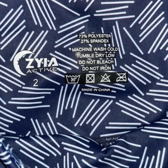 ZYIA Active Haystacks Light N Tight pockets Leggings - Picture 14 of 15